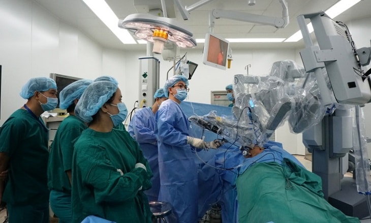 Áp dụng robot trong điều trị sỏi thận ở nhiều kích cỡ là biện pháp hiện đại nhất