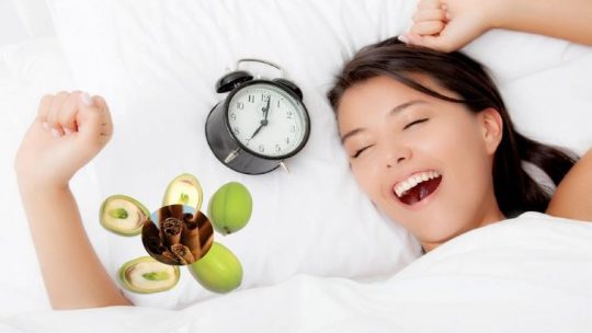 Vì sao dùng hạt sen chữa mất ngủ hiệu quả, an toàn đối với người sử dụng?