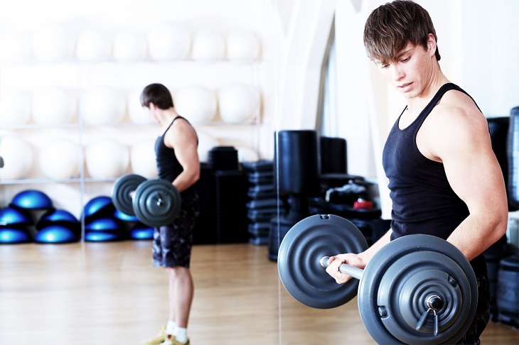 Người bị thoái hóa cột sống có nên tập gym không? Câu trả lời là có