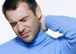 Đau đầu sau tai: Nguyên nhân và hướng điều trị