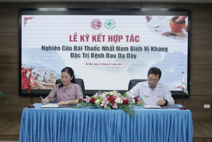 Buổi lễ ký kết hợp tác giữa hai đơn vị YHCT uy tín hiện nay