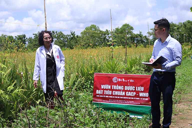 Nhất Nam Hoàn Nguyên Bì sử dụng nguồn thảo dược chất lượng cao