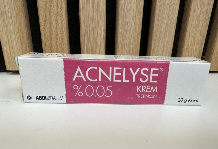 Kem bôi trị thâm mụn lưng Acnelyse Krem