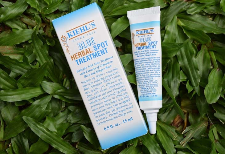 Kiehl’s Blue Herbal Spot Treatment 