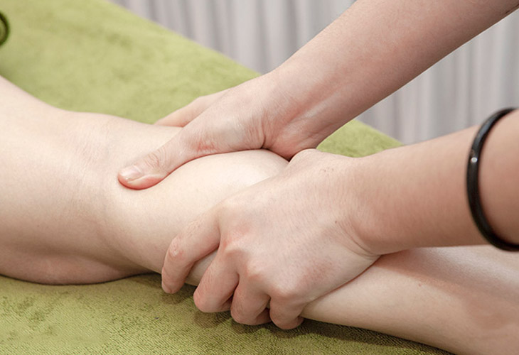 Massage huyệt vị có thể tự thực hiện tại nhà