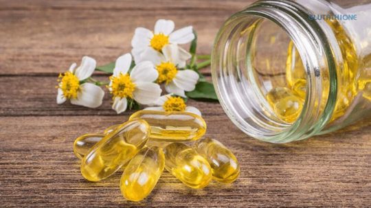 Da Dầu Mụn Có Nên Uống Vitamin E Không? Sử Dụng Thế Nào?