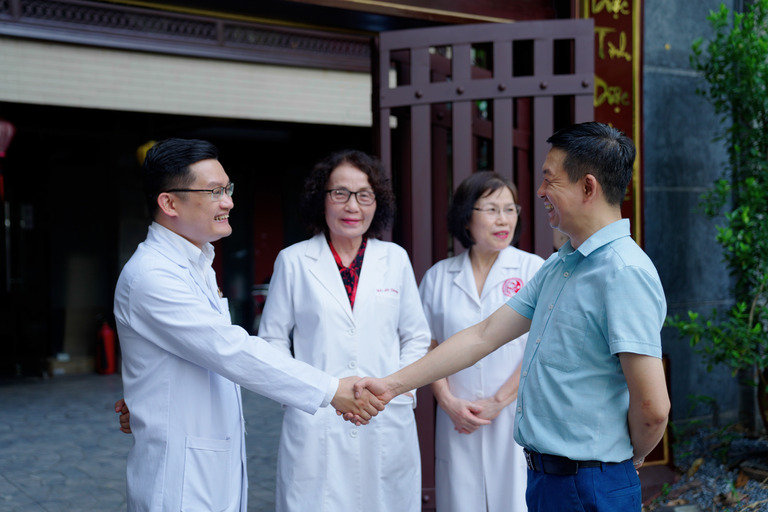 Nam Y Đỗ Minh Đường cũng là nơi kết nối các chuyên gia YHCT để phát triển các phương pháp chăm sóc sức khỏe toàn diện