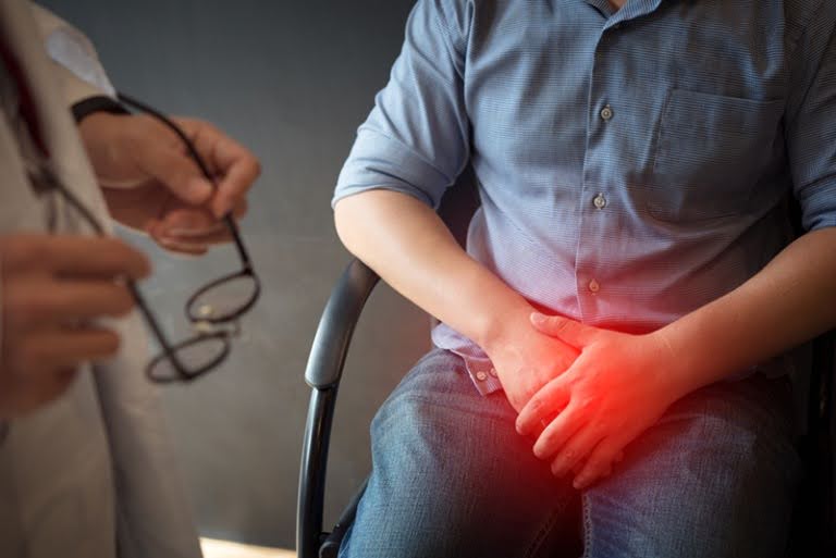 Bệnh nam khoa khiến nhiều nam giới mặc cảm, tự ti